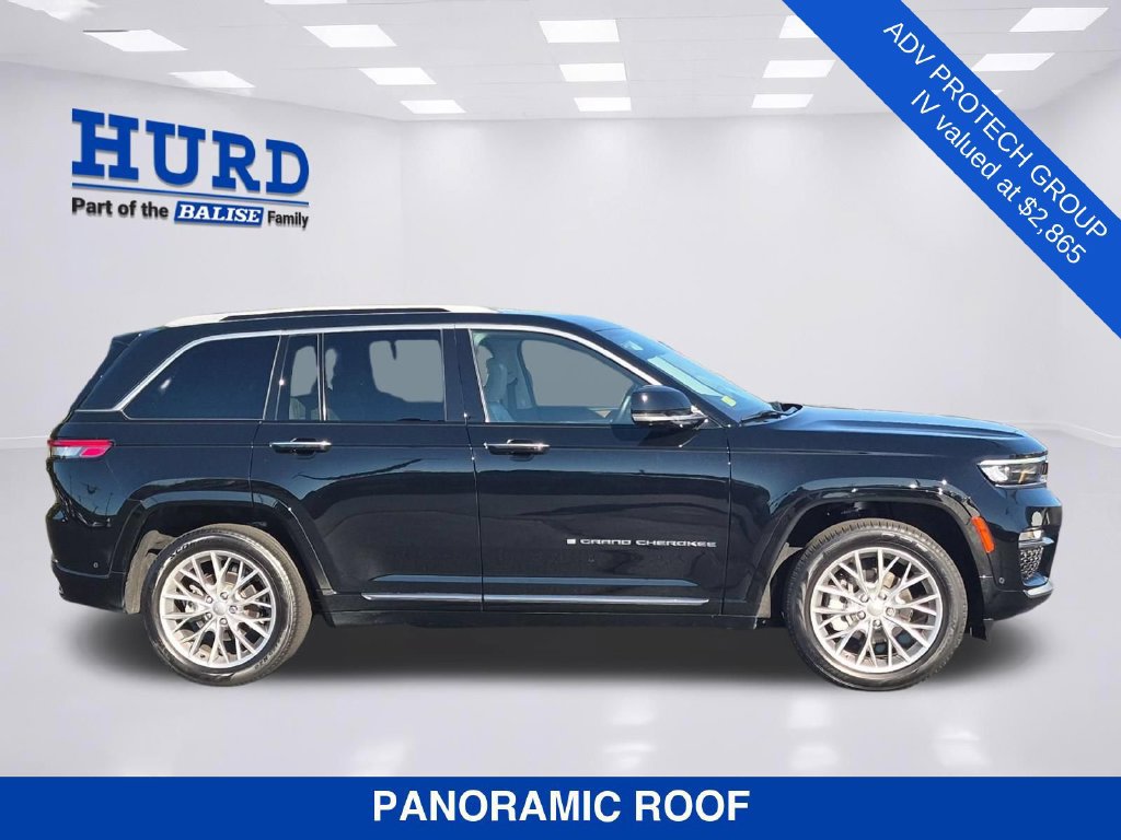 Used 2023 Jeep Grand Cherokee Summit w/ Adv Protech Group IV AWD/4WD image 3
