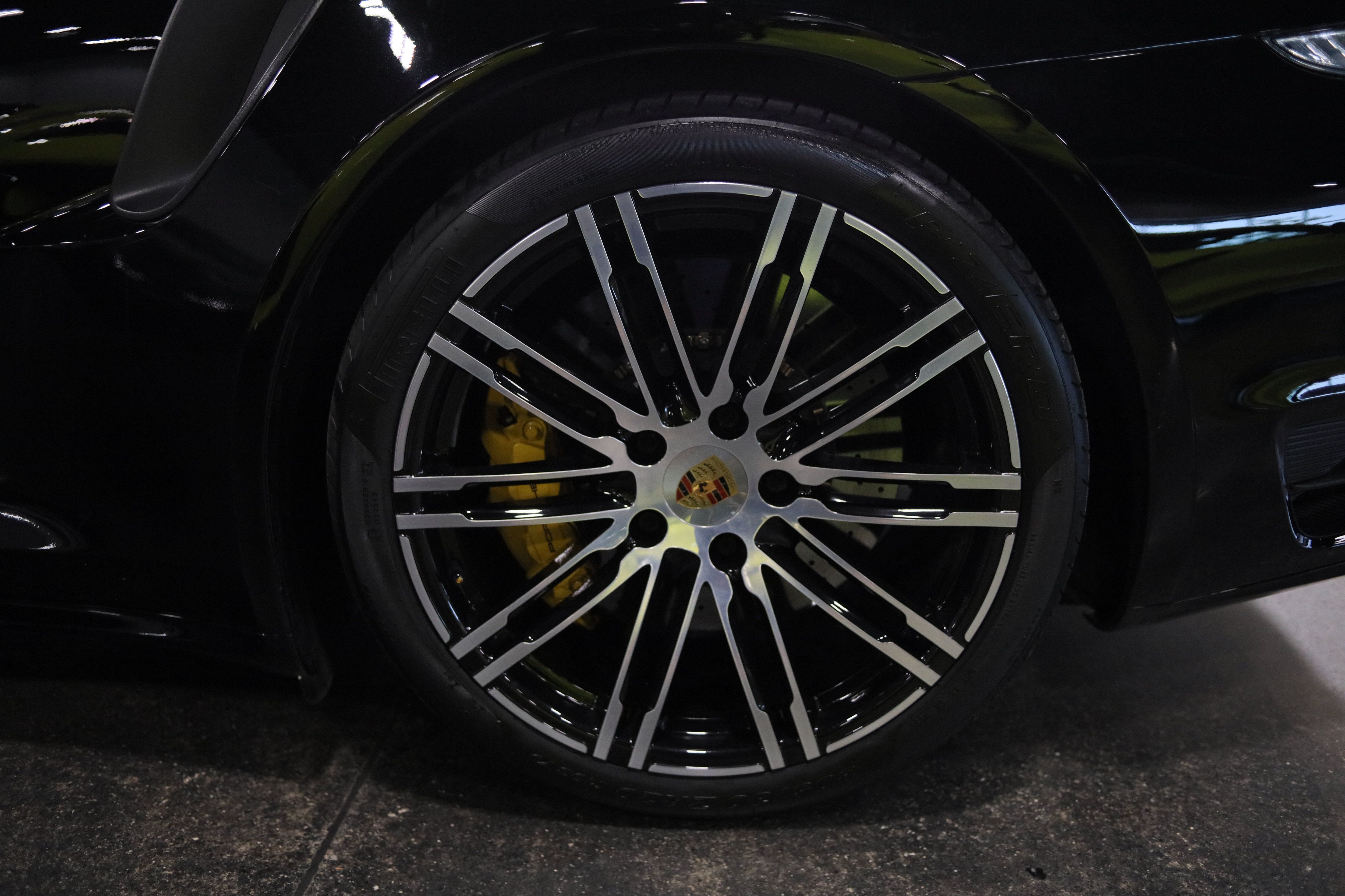 Used 2015 Porsche 911 Turbo S AWD/4WD image 14