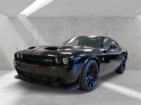 Used 2023 Dodge Challenger SRT Hellcat image 6