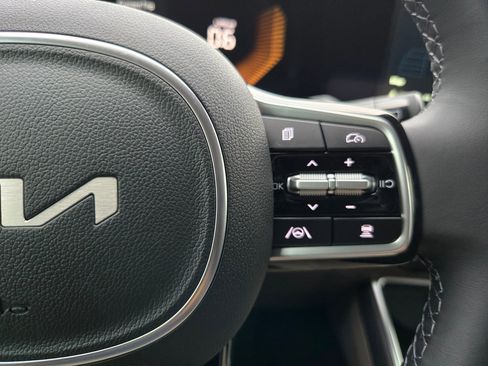 New 2026 Kia Carnival EX image 26