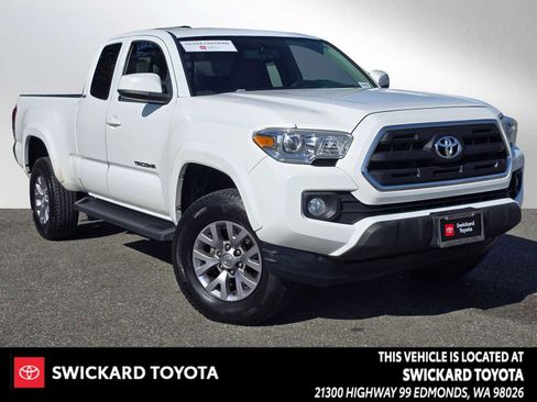 Certified 2016 Toyota Tacoma SR5 w/ SR5 Appearance Package (SN) image 1