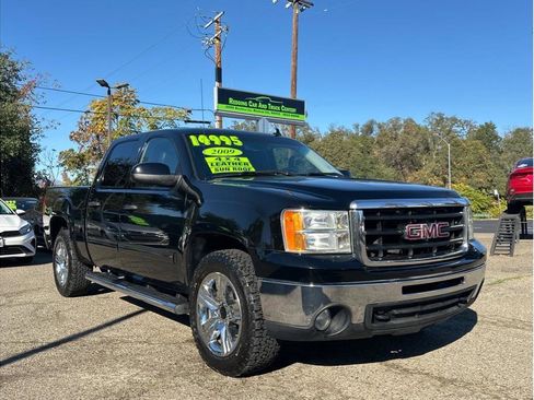 Used 2009 GMC Sierra 1500 4x4 Crew Cab image 1