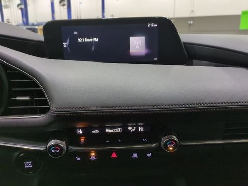 Used 2019 MAZDA MAZDA3 Sedan w/ Preferred Package image 11