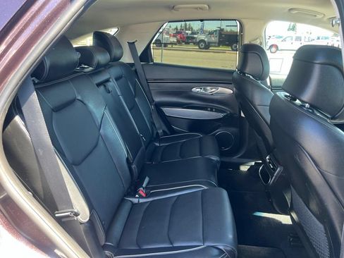 Used 2023 Genesis GV70 2.5T w/ Advanced Package AWD/4WD image 47