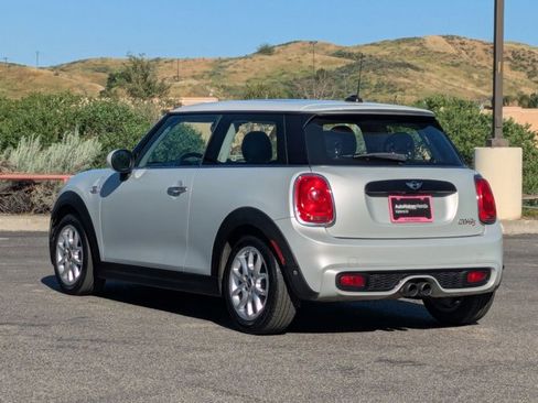 Used 2017 MINI Cooper S image 8
