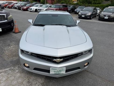 Used 2010 Chevrolet Camaro LT w/ RS Package RWD image 9