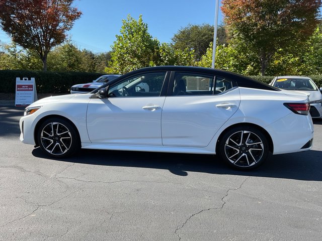 Used 2025 Nissan Sentra SR w/ SR Premium Package FWD image 12