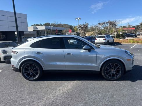 Certified 2026 Porsche Cayenne Coupe AWD/4WD image 8