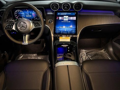 Used 2026 Mercedes-Benz GLC 300 4MATIC image 22