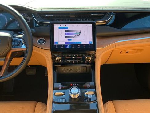 New 2025 Jeep Grand Cherokee Summit image 23