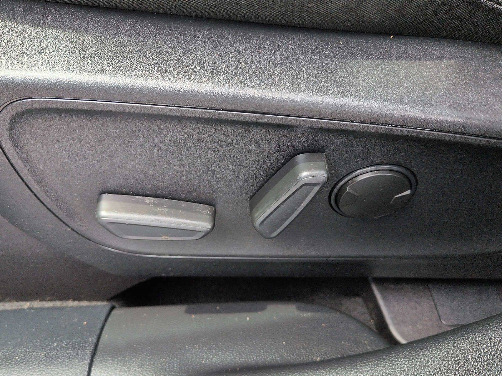 Used 2024 Ford Escape Active AWD/4WD image 15
