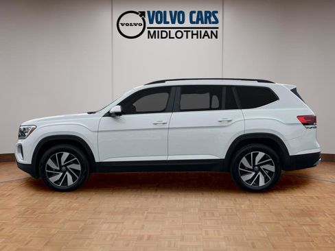 Used 2025 Volkswagen Atlas SE FWD image 23