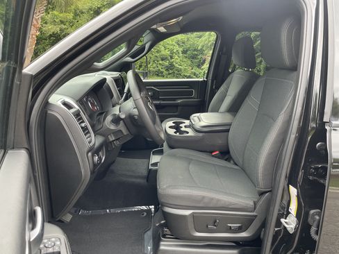 Used 2025 RAM 2500 Big Horn AWD/4WD image 16