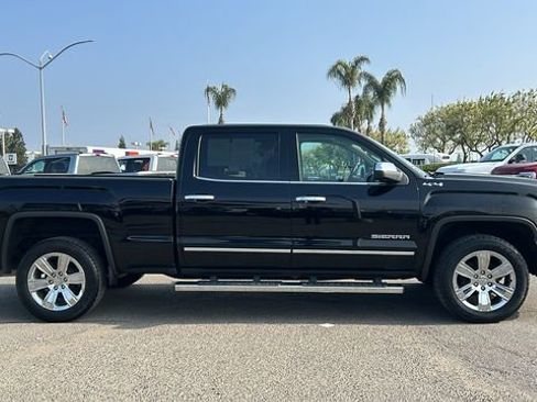 Used 2018 GMC Sierra 1500 SLT image 2