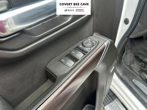 Used 2020 GMC Sierra 1500 SLT image 17