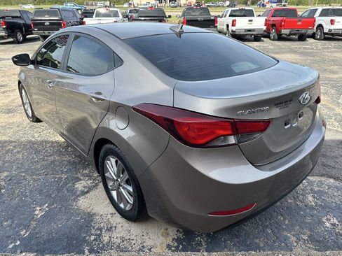 Used 2016 Hyundai Elantra SE w/ Option Group 02 image 7