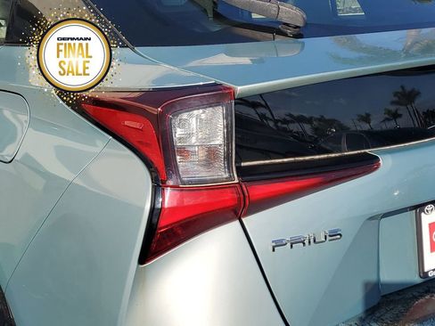 Certified 2019 Toyota Prius XLE image 13