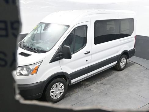 Used 2016 Ford Transit 150 XLT RWD image 29