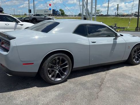 Used 2022 Dodge Challenger R/T Scat Pack RWD image 7