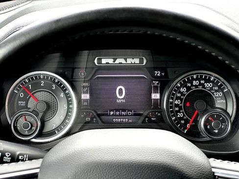 Used 2024 RAM 1500 Laramie AWD/4WD image 24
