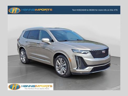 Used 2022 Cadillac XT6 Premium Luxury w/ Technology Package FWD image 1