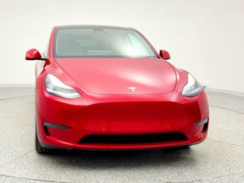 Used 2020 Tesla Model Y Long Range image 2