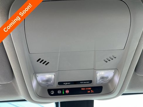 Used 2022 Chevrolet Equinox LS FWD image 24