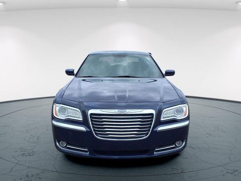 Used 2014 Chrysler 300 AWD w/ Driver Convenience Group image 2