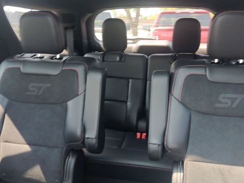 Used 2025 Ford Explorer ST AWD/4WD image 15