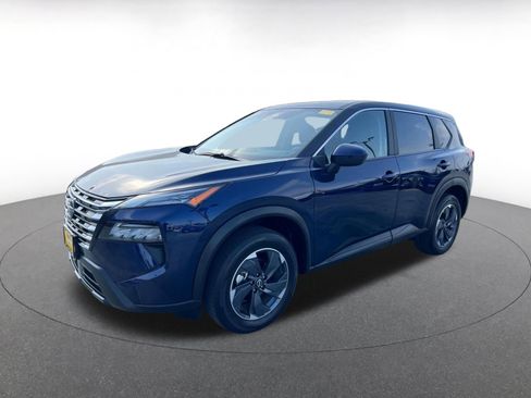 Used 2025 Nissan Rogue SV FWD image 4