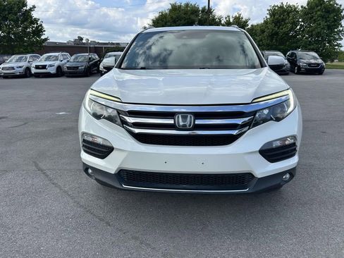 Used 2017 Honda Pilot Touring image 8