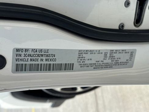 Used 2021 Jeep Compass Limited w/ Elite Exterior Group image 30