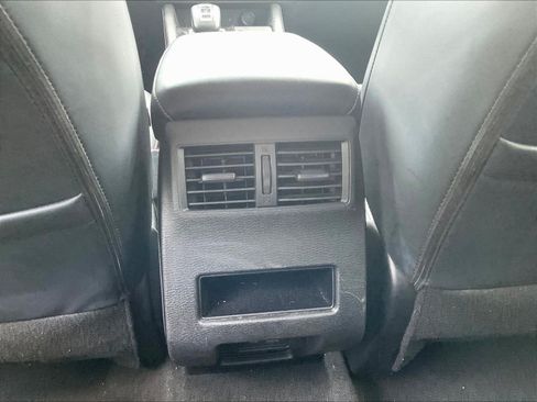 Used 2024 Mitsubishi Outlander SE Black Edition AWD/4WD image 10