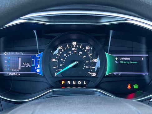 Used 2013 Ford Fusion SE FWD image 25