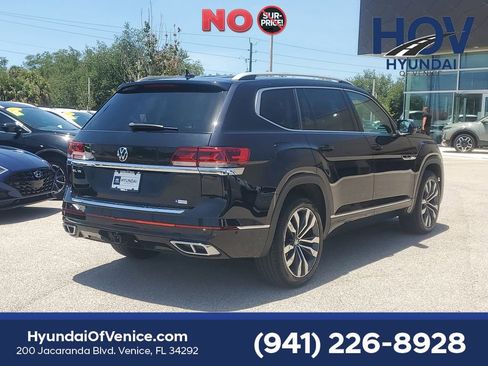 Used 2023 Volkswagen Atlas SEL Premium AWD/4WD image 8