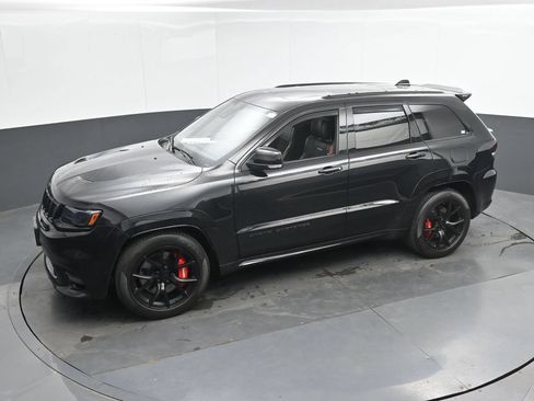 Used 2020 Jeep Grand Cherokee SRT w/ Trailer Tow Group IV AWD/4WD image 42