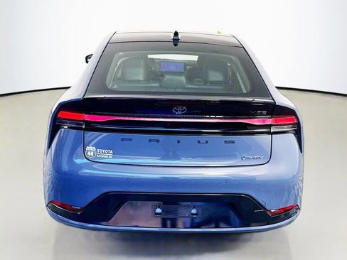 New 2026 Toyota Prius Plug-In Hybrid image 7