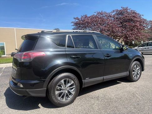 Used 2016 Toyota RAV4 XLE image 7