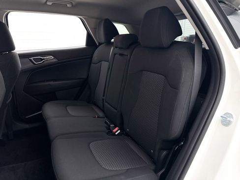 Used 2023 Kia Sportage LX AWD/4WD image 29