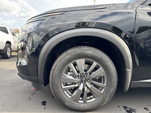 New 2026 Nissan Pathfinder SV AWD/4WD image 7