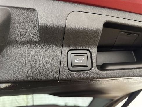 Certified 2018 GMC Acadia Denali w/ LPO, Protection Package image 29