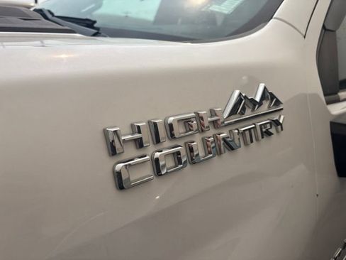Used 2022 Chevrolet Silverado 3500 High Country w/ Safety Package II AWD/4WD image 21