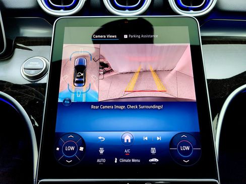 Used 2025 Mercedes-Benz C 300 Sedan image 20