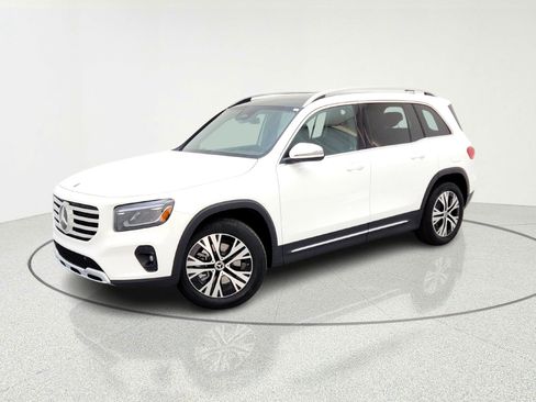 New 2026 Mercedes-Benz GLB 250 image 1