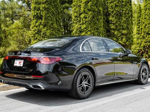 Used 2025 Mercedes-Benz E 350 4MATIC Sedan w/ Winter Package image 14