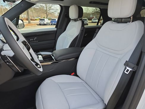 New 2026 Land Rover Range Rover Sport Dynamic SE image 15