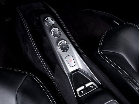 Certified 2021 Ferrari F8 Tributo image 44