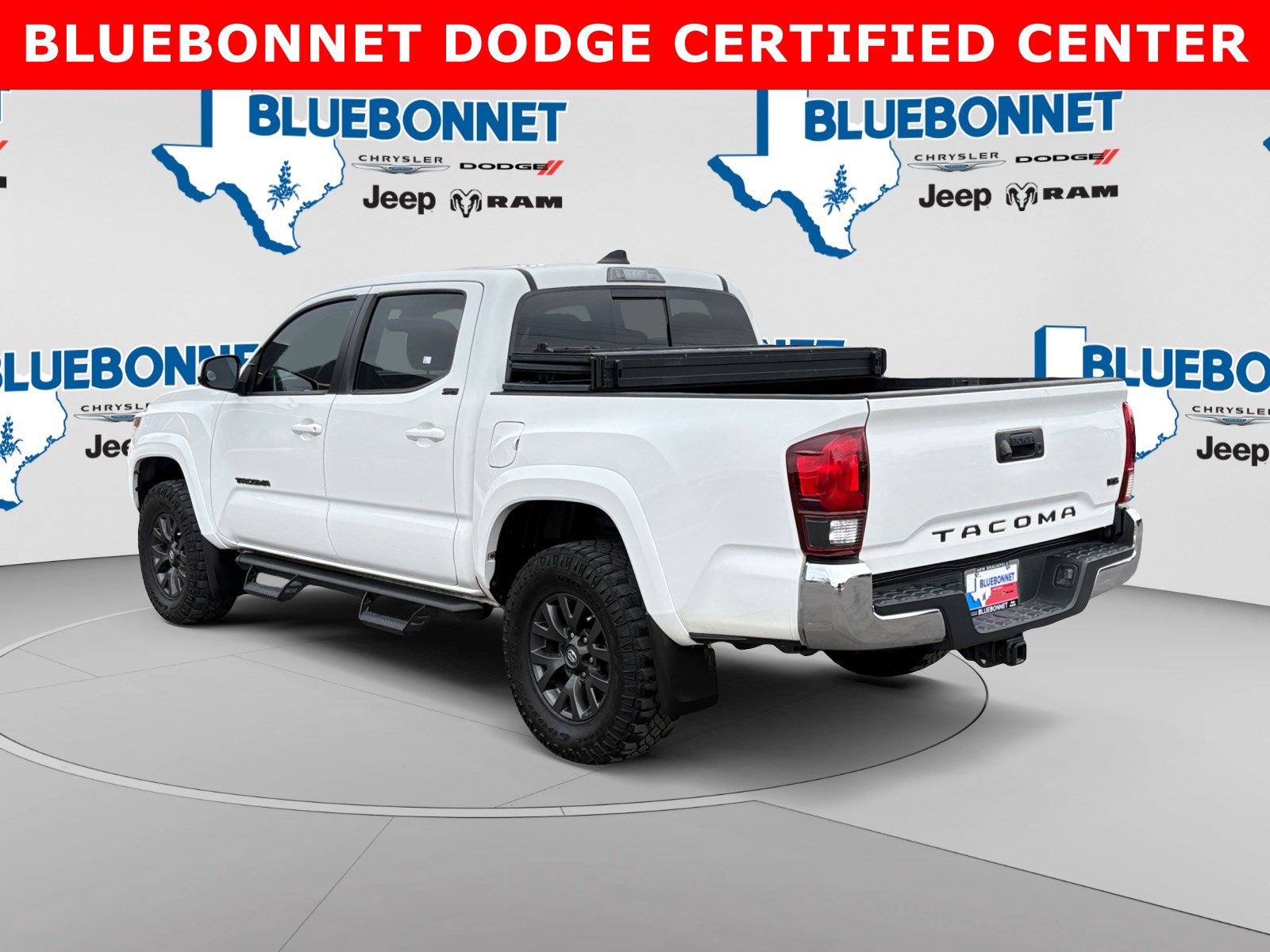 Used 2023 Toyota Tacoma SR5 RWD image 7