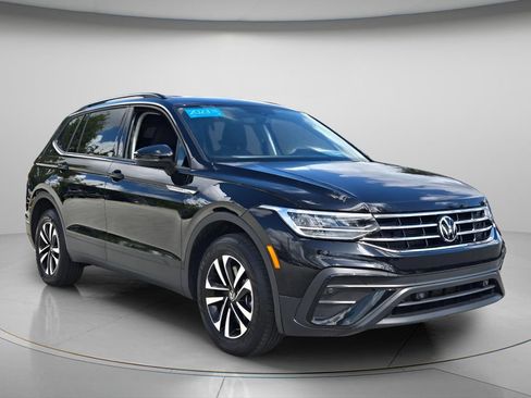 Certified 2023 Volkswagen Tiguan S FWD image 9