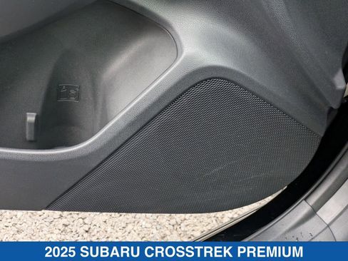 Certified 2025 Subaru Crosstrek 2.0i Premium image 14